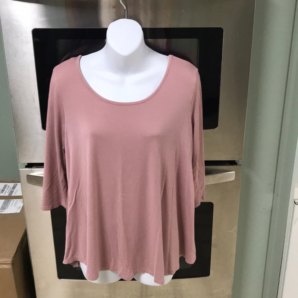 SALE 💗 3 for $20 Mauve Tunic - Picture 2 of 4